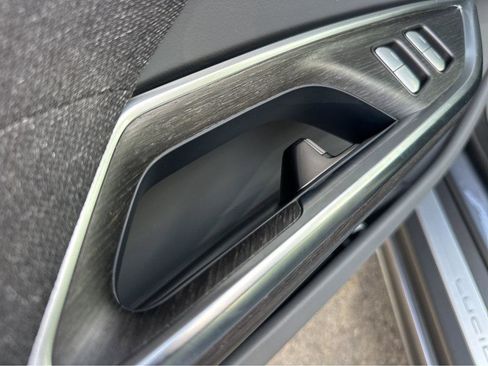 Used 2024 Lucid Air Pure image 32