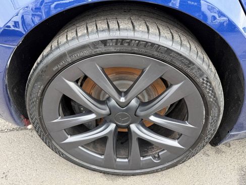 Used 2022 Tesla Model S AWD/4WD image 21