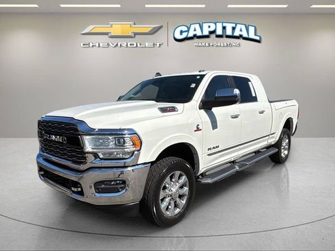 Used 2020 RAM 2500 Limited AWD/4WD image 9