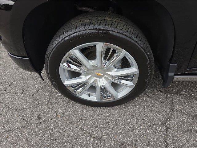 Used 2026 Chevrolet Silverado 1500 High Country w/ High Country Premium Package AWD/4WD image 10