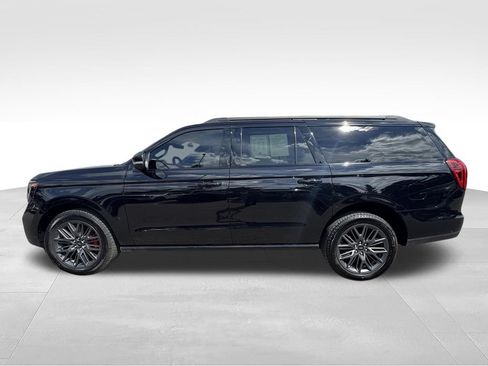 Used 2025 Ford Expedition Max Platinum w/ Stealth Performance Package AWD/4WD image 12