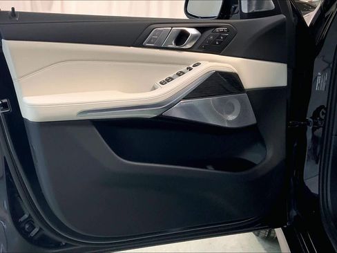 New 2026 BMW X7 M60i image 10