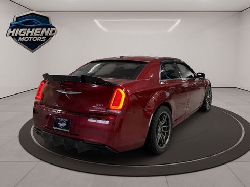 Used 2014 Chrysler 300 w/ Driver Convenience Group image 6