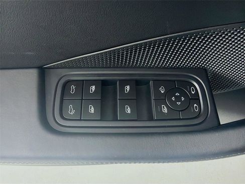 New 2025 Porsche Macan Turbo Electric image 8