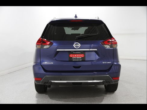 Used 2019 Nissan Rogue SV AWD/4WD image 19
