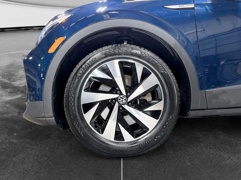 Used 2023 Volkswagen ID.4 Pro AWD/4WD image 28