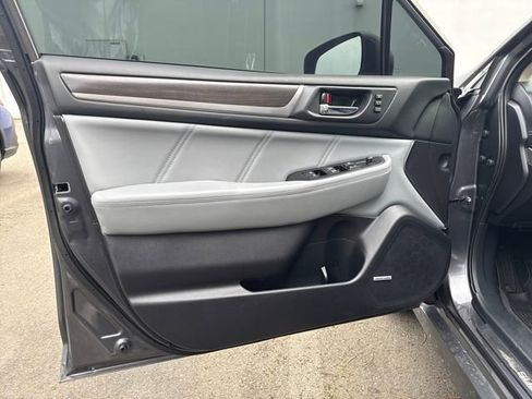 Used 2018 Subaru Legacy 3.6R Limited image 18