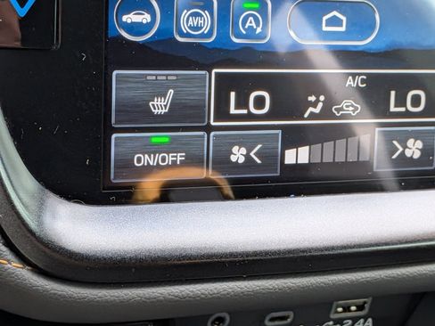 Certified 2024 Subaru Outback Wilderness AWD/4WD image 23