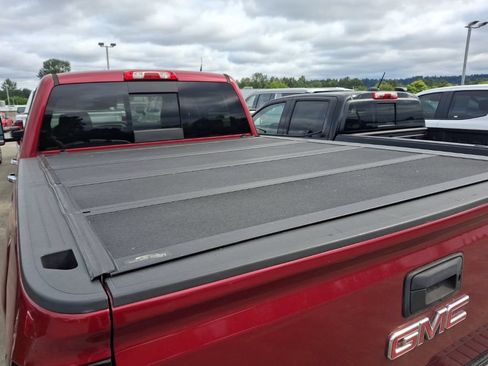 Used 2019 GMC Sierra 2500 Denali w/ Duramax Plus Package AWD/4WD image 10