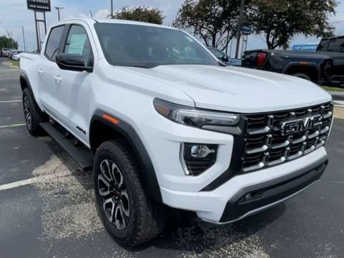 New 2026 GMC Canyon AT4 w/ Nightfall Essentials Package AWD/4WD image 4