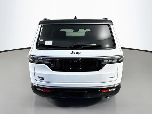 New 2026 Jeep Grand Wagoneer Summit AWD/4WD image 6