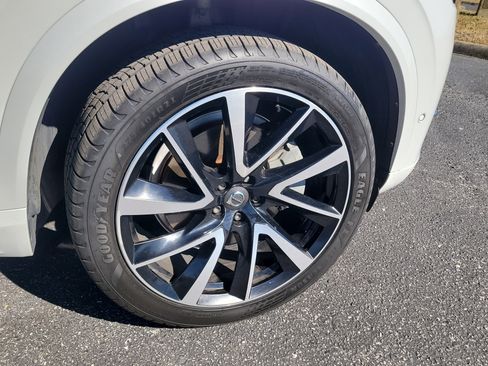 Used 2019 Volvo XC90 T6 Inscription w/ Luxury Package image 10