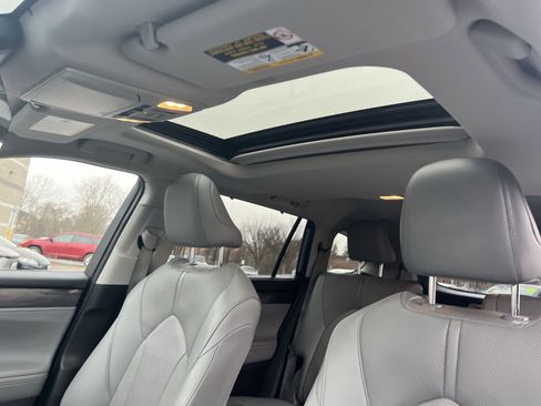 Used 2023 Toyota Highlander Limited image 23