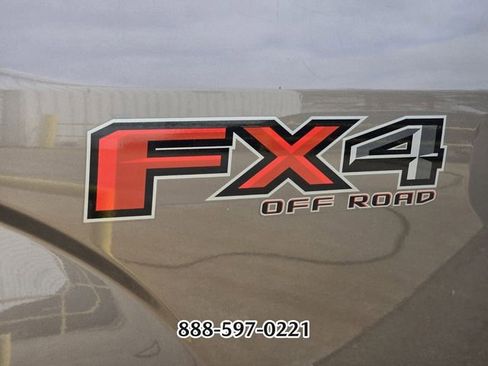 Used 2019 Ford F150 XLT w/ Equipment Group 302A Luxury image 6