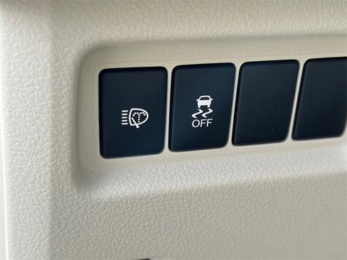 Used 2016 Lexus GX 460 460 w/ Premium Package image 28