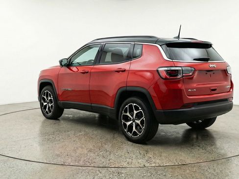 Used 2025 Jeep Compass Limited image 6