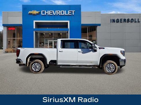 Used 2022 GMC Sierra 2500 SLE image 10