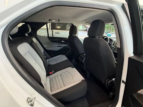 Used 2024 Chevrolet Equinox LS w/ LS Convenience Package FWD image 14