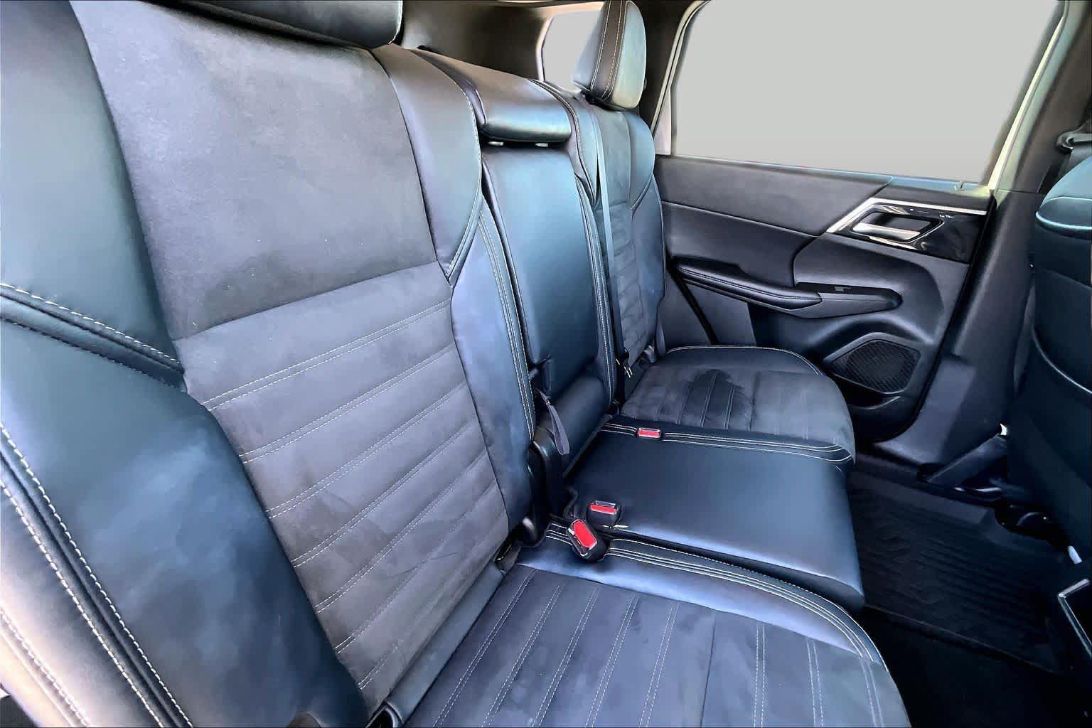 Used 2022 Mitsubishi Outlander SE AWD/4WD image 20
