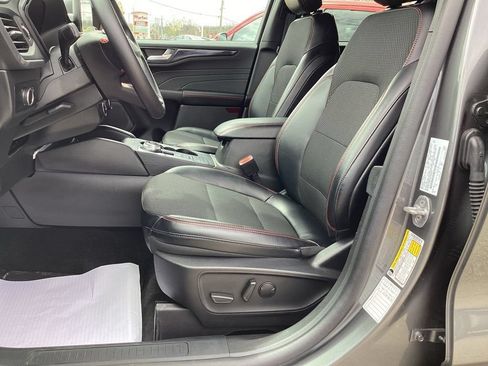 Used 2025 Ford Escape ST-Line AWD/4WD image 14