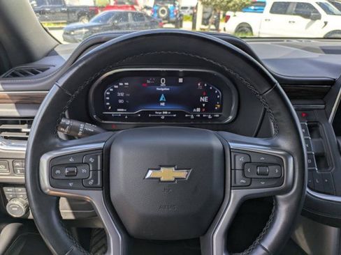 Used 2023 Chevrolet Suburban Premier AWD/4WD image 24