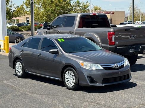 Used 2013 Toyota Camry LE FWD image 4