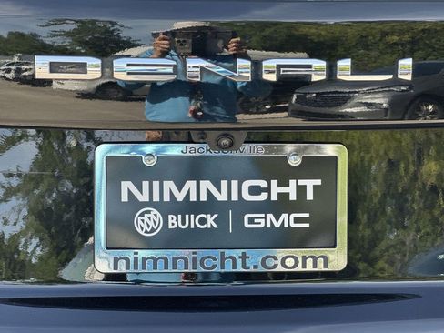 Certified 2025 GMC Yukon XL Denali AWD/4WD image 31