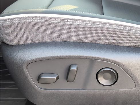 New 2026 GMC Sierra EV Elevation image 24