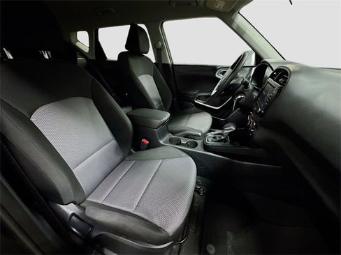 Used 2024 Kia Soul LX w/ Option Group 015 image 29