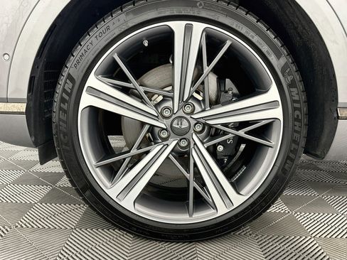 Used 2025 Genesis GV80 3.5T e-SC AWD/4WD image 37