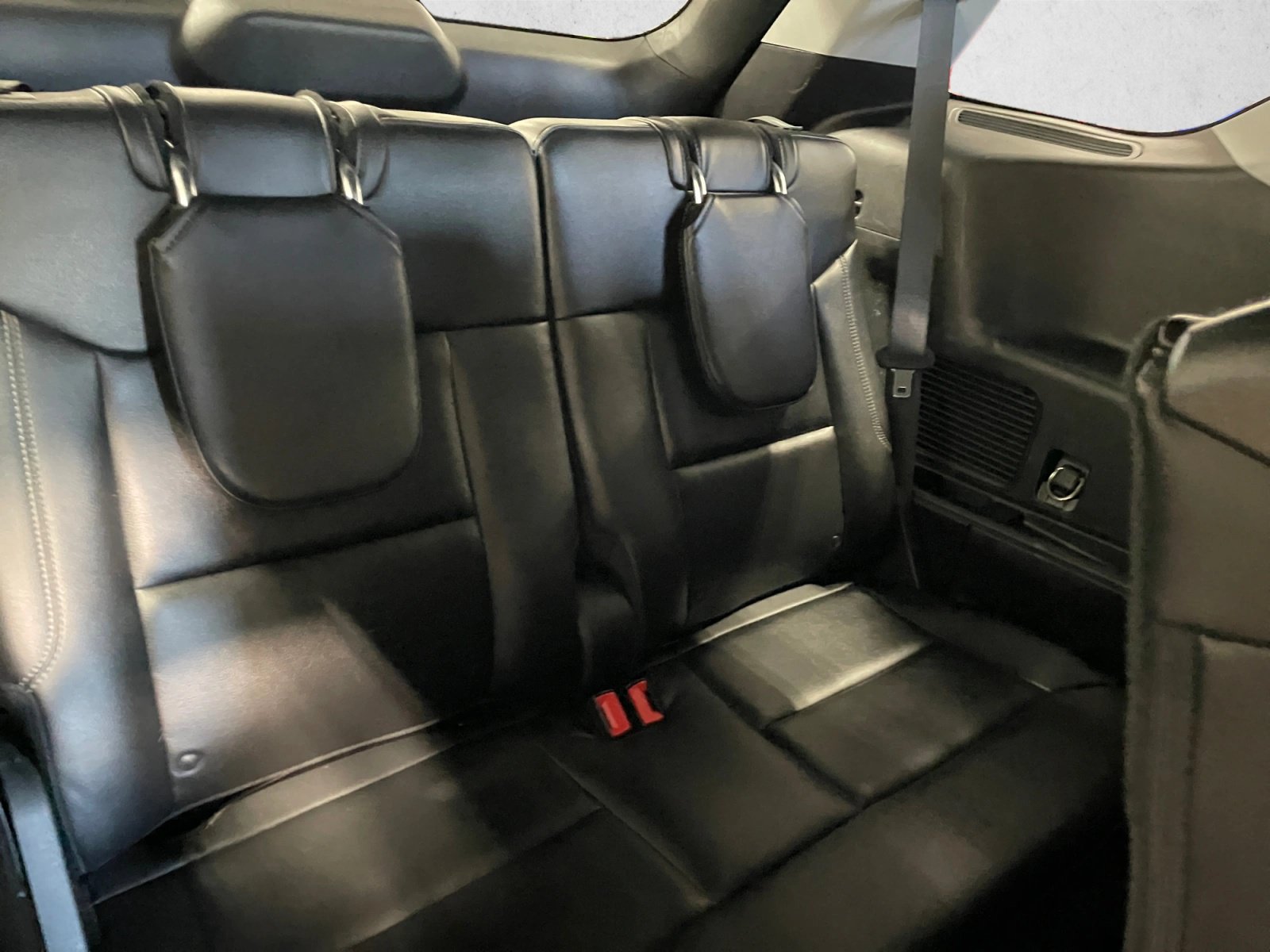 Used 2021 Ford Explorer Limited AWD/4WD image 24
