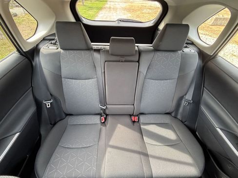 Used 2025 Toyota RAV4 XLE image 38