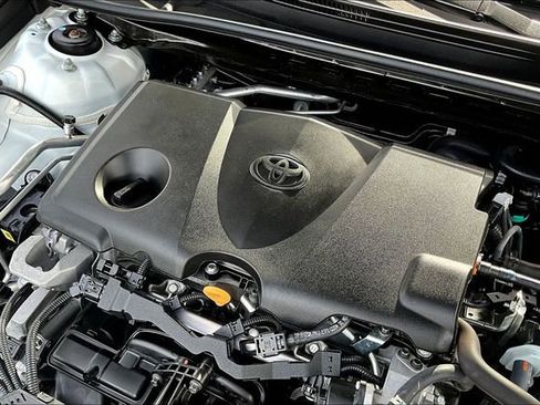 Used 2022 Toyota Camry SE image 29