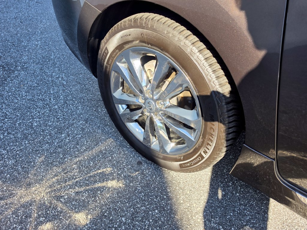 Used 2018 Kia Sedona SX Limited FWD image 7