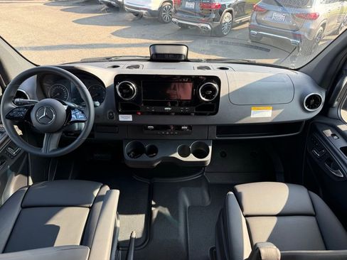 New 2026 Mercedes-Benz Sprinter 2500 image 9