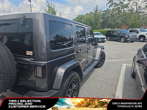 Used 2018 Jeep Wrangler Unlimited Sahara AWD/4WD image 6