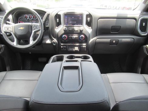 Used 2022 Chevrolet Silverado 1500 LT w/ All Star Edition Plus RWD image 12