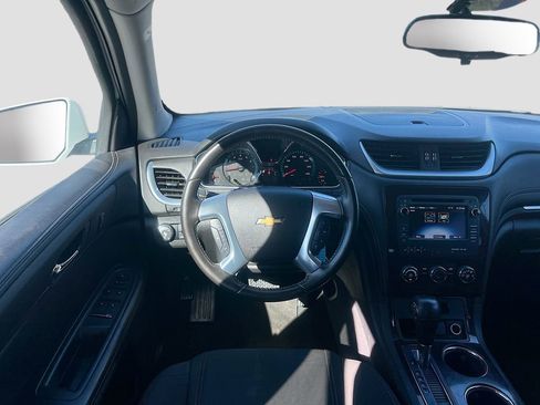 Used 2017 Chevrolet Traverse LT AWD/4WD image 20
