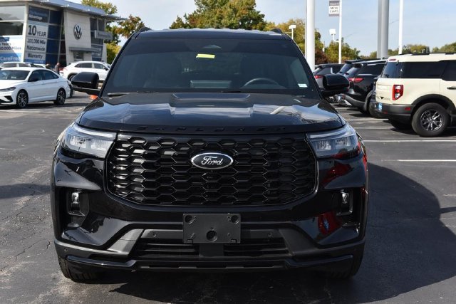 Used 2026 Ford Explorer ST-Line AWD/4WD image 4