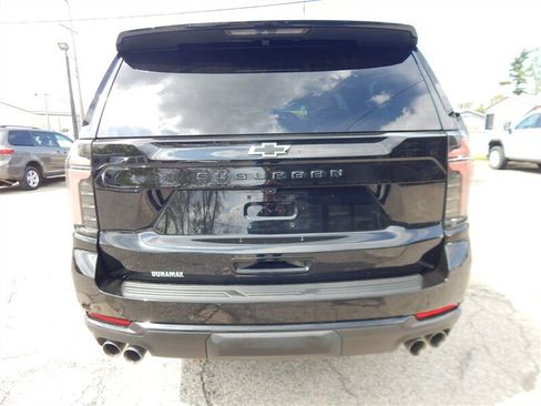 Used 2026 Chevrolet Suburban Z71 w/ Comfort Package AWD/4WD image 9