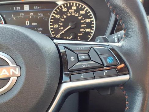 Used 2024 Nissan Altima 2.5 SR image 18