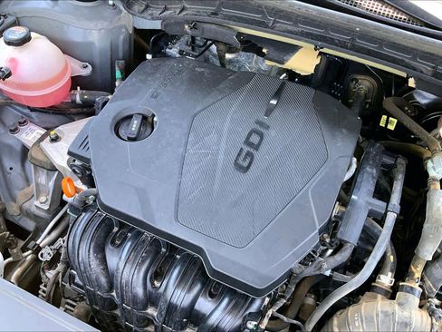 Used 2023 Hyundai Santa Cruz SEL w/ Activity Package FWD image 34