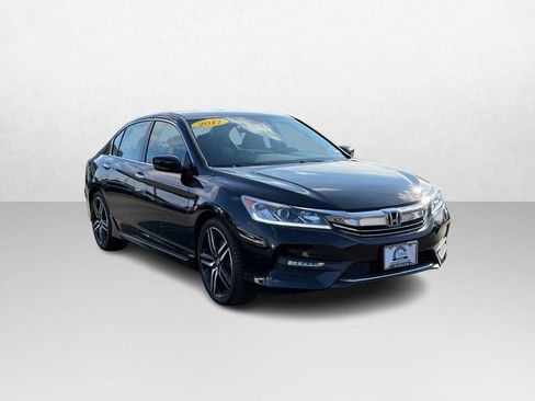 Used 2017 Honda Accord Sport image 9