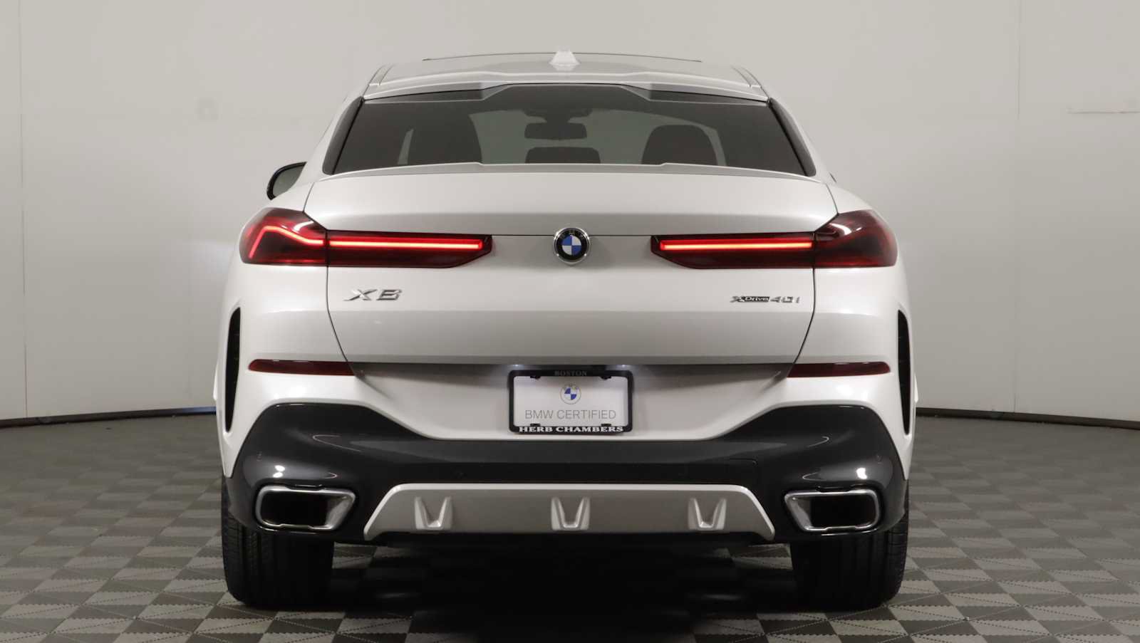 Used 2024 BMW X6 xDrive40i w/ Premium Package AWD/4WD image 5