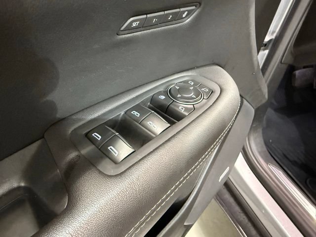 Certified 2025 Cadillac XT5 Premium Luxury AWD/4WD image 7