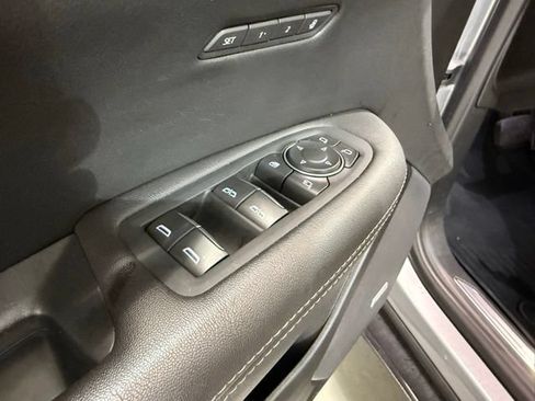 Certified 2025 Cadillac XT5 Premium Luxury AWD/4WD image 7