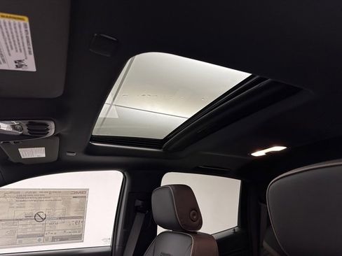 New 2026 GMC Canyon Denali image 15