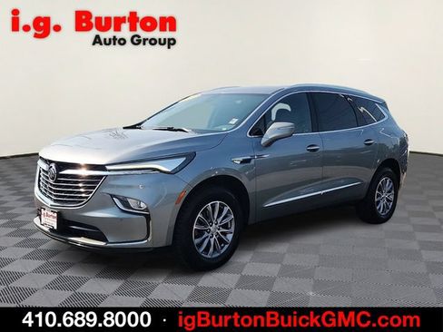 Certified 2023 Buick Enclave Essence AWD/4WD image 3