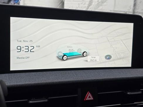 Certified 2024 Kia EV6 Light image 31