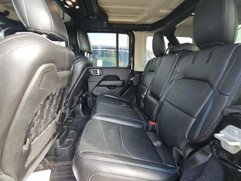 Used 2022 Jeep Wrangler Unlimited Rubicon 4xe w/ Steel Bumper Group AWD/4WD image 10